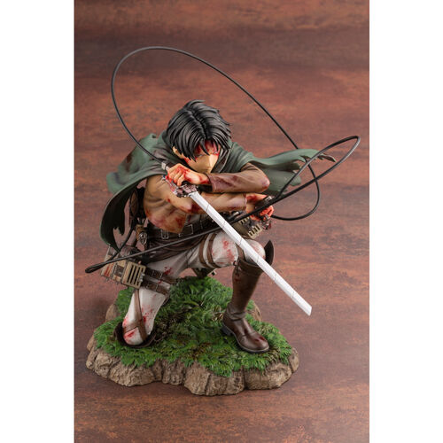 Figura Levi Ackerman Fortitude 17cm - Attack on Titan