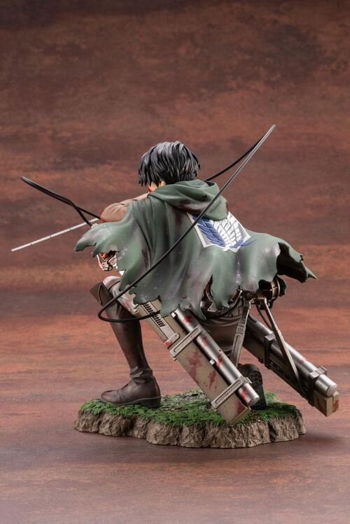 Figura Levi Ackerman Fortitude 17cm - Attack on Titan