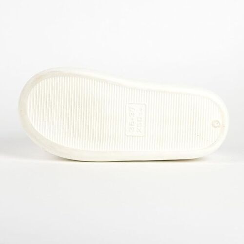 Zapatillas De Casa Abierta Hello Kitty