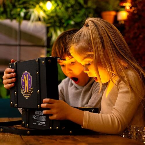 Set de Papelería Miércoles Baúl academia Nevermore